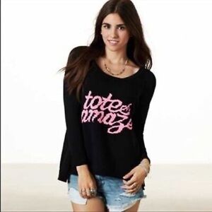 American Eagle Black and Pink Totes Amaze Sweater Medium